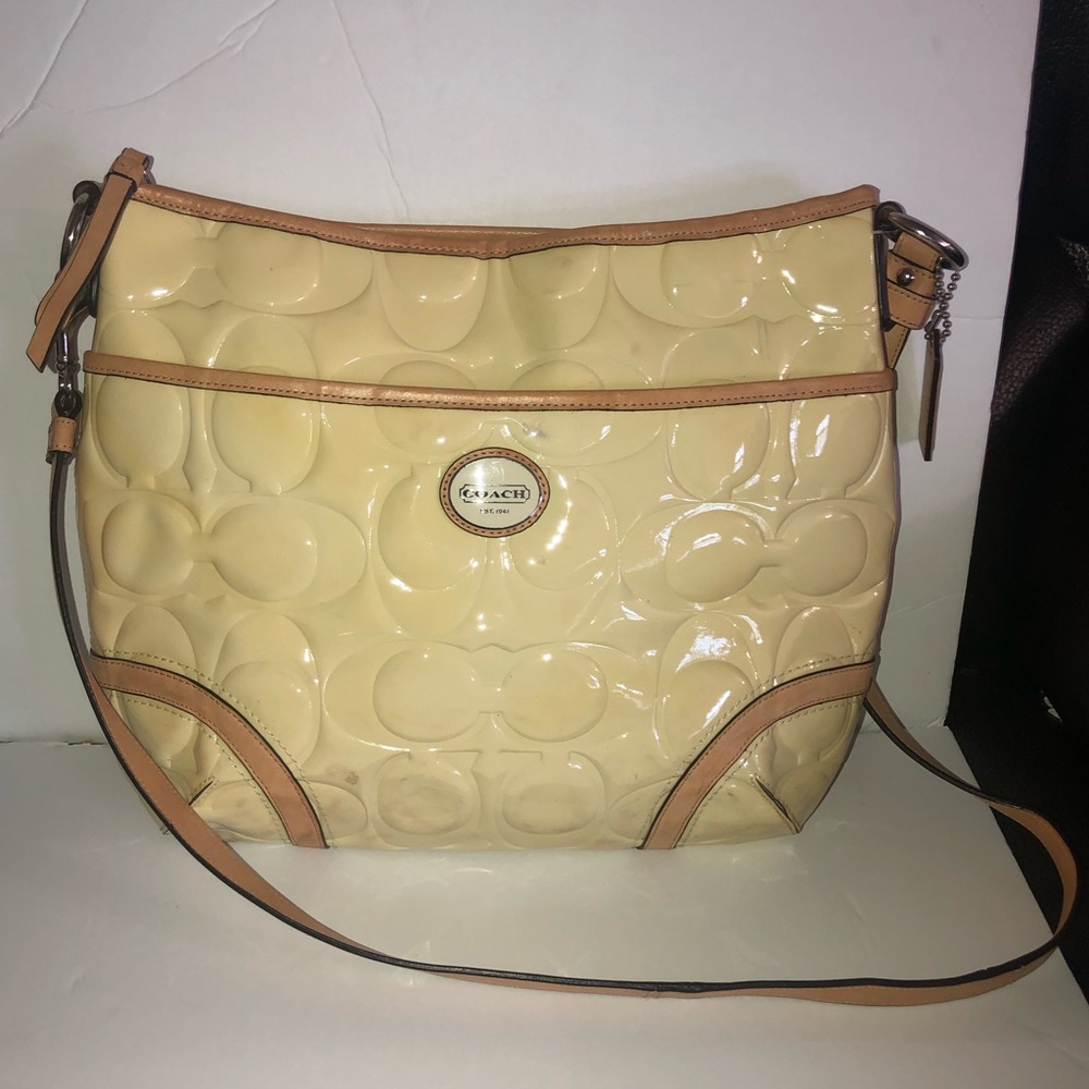Authentic Coach Purse Bag GUC F20022 Patent Leather Cream, Tan & Silver Hardware